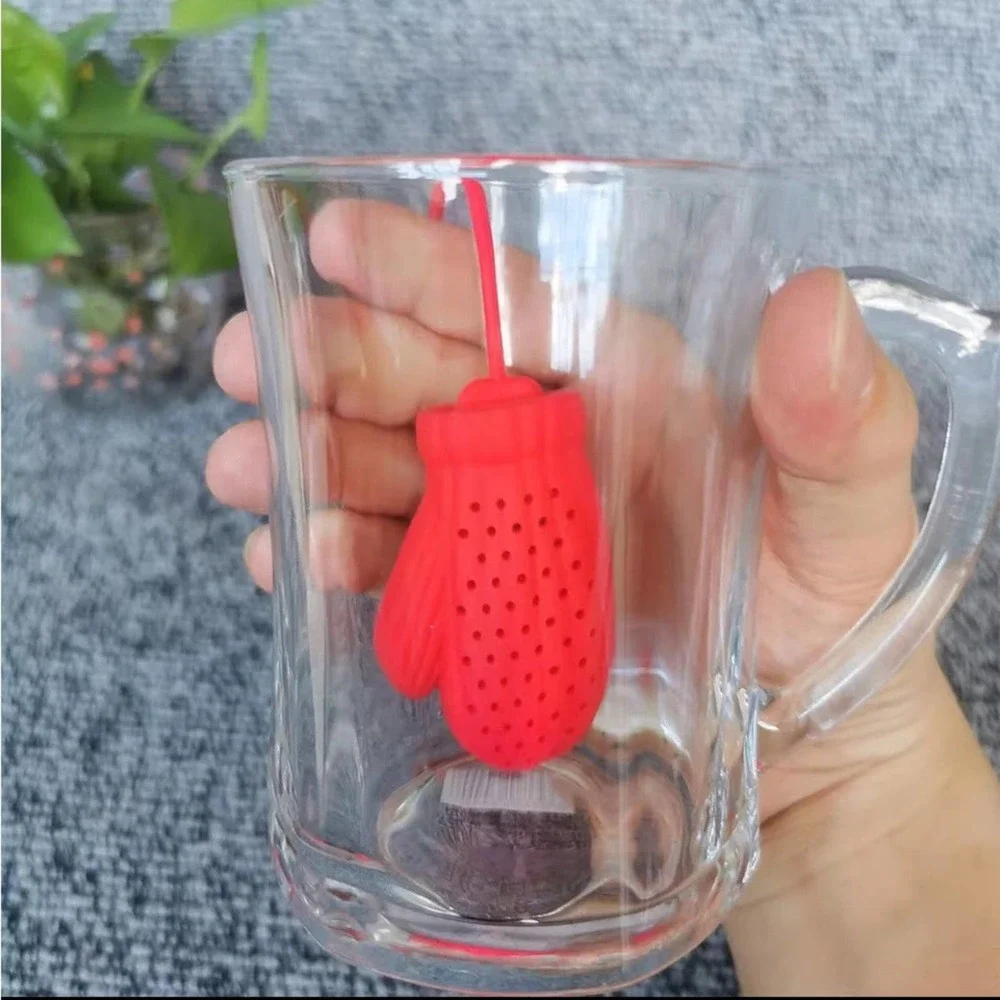 Creative Glove Shaped Mini Tea Strainer Silicone Tea Drain